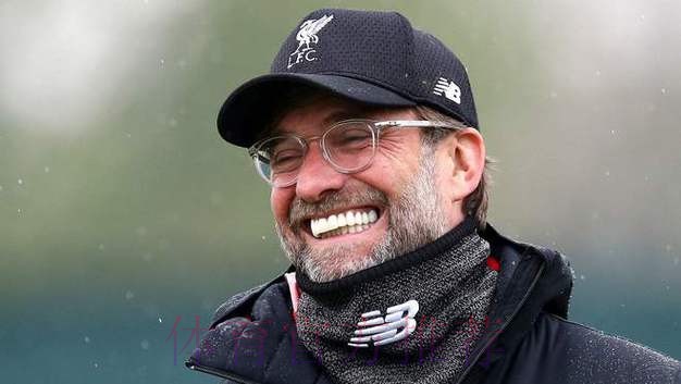 安帅:和克洛普关系很好 上次他送了我礼物电子烟 安帅:和克洛普关系很好 上次他送了我礼物电子烟